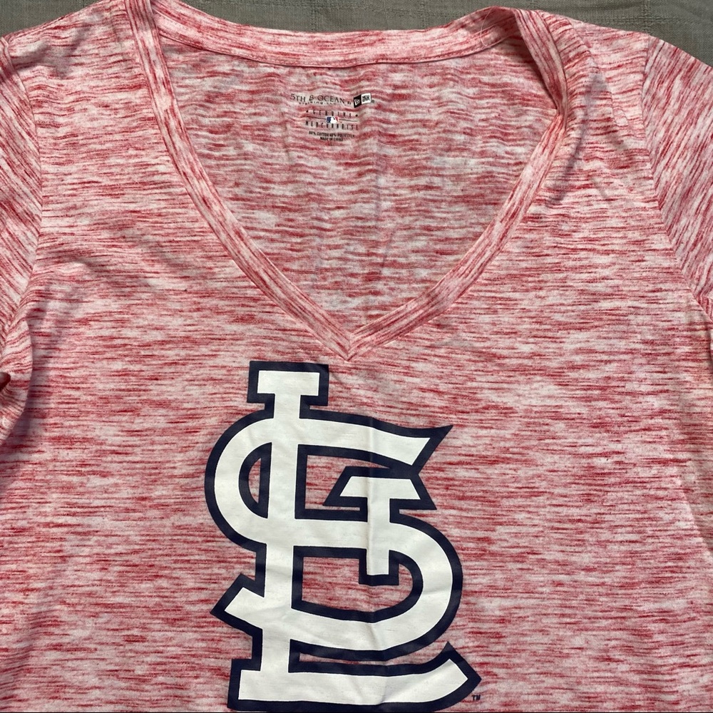 St Louis Cardinals V Neck Tee Womens Large Red Heather MLB 5th & Ocean - Picture 4 of 8